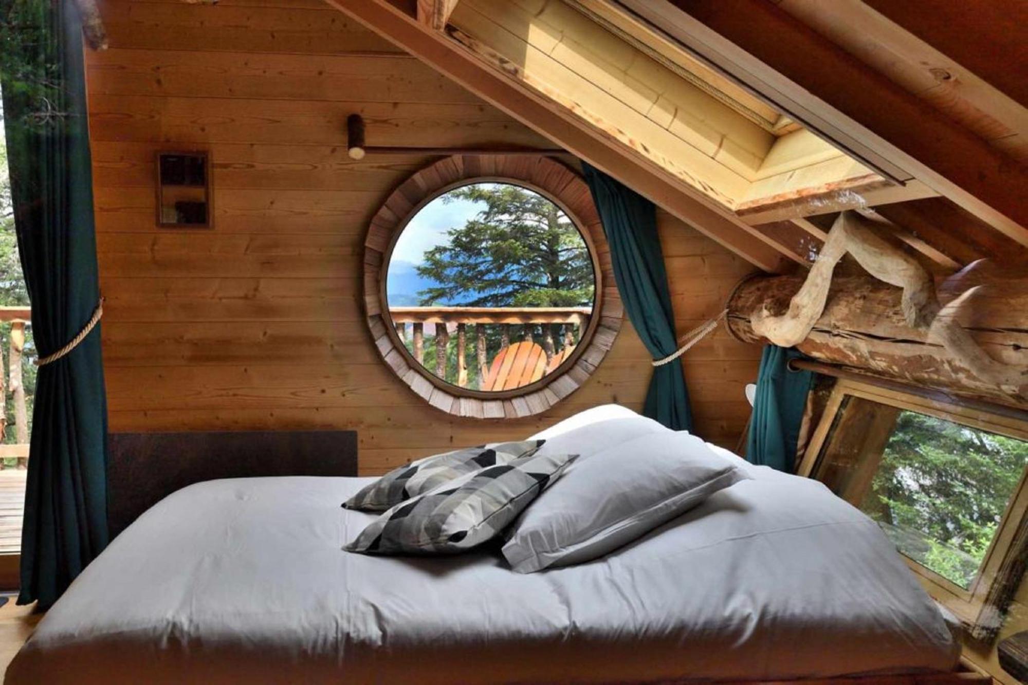 Cabanes des Volcans La Tour-dʼAuvergne Chambre photo