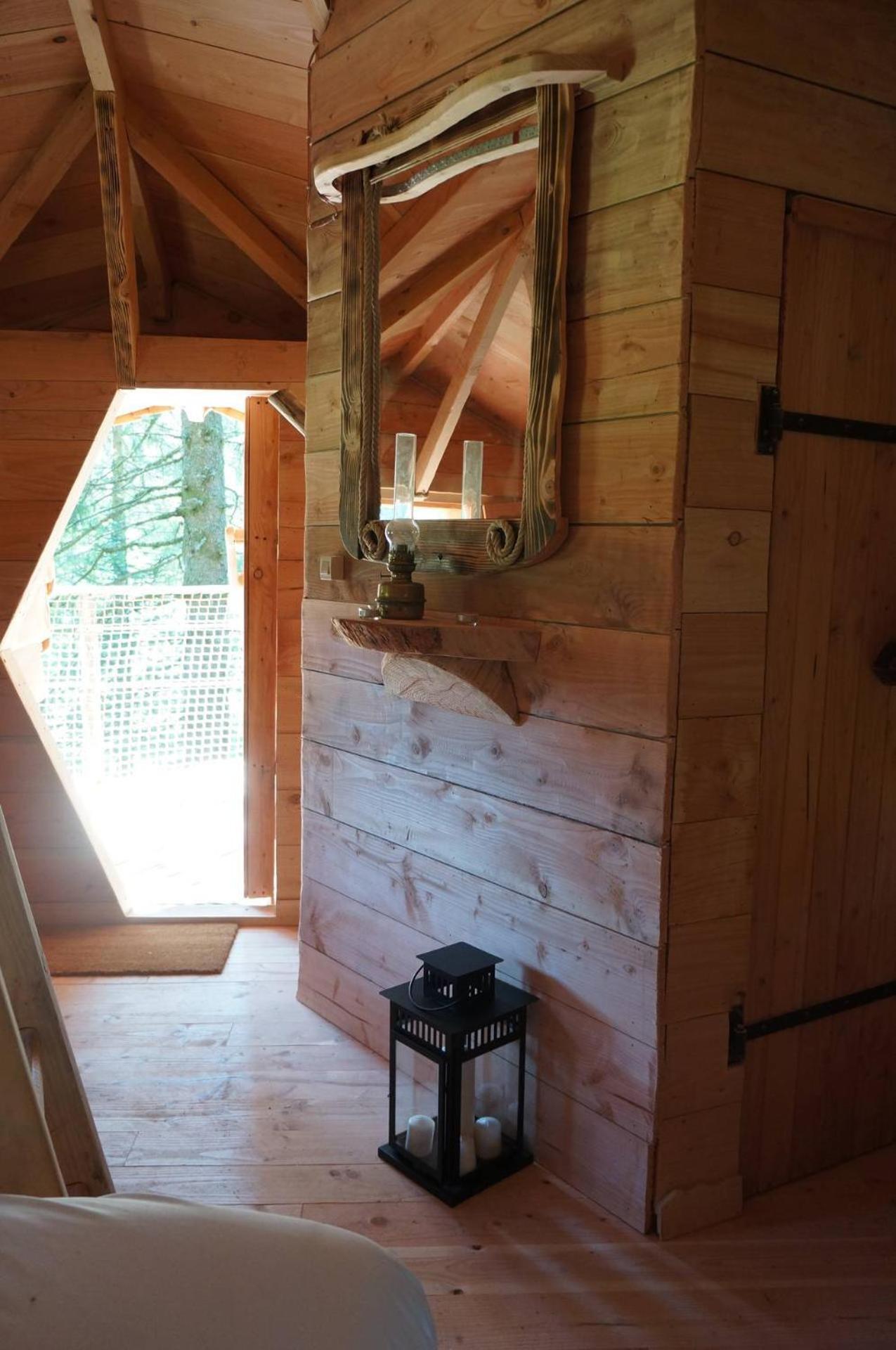 Cabanes des Volcans La Tour-dʼAuvergne Extérieur photo